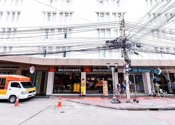 The Hidden Khaosan - เดอะ ฮิดเด้น ถนนข้าวสาร * Bangkok