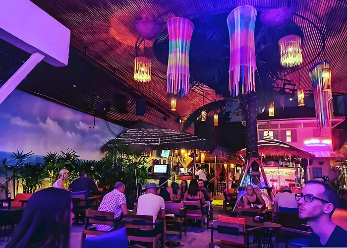 The Hidden Khaosan - เดอะ ฮิดเด้น ถนนข้าวสาร Lägenhet